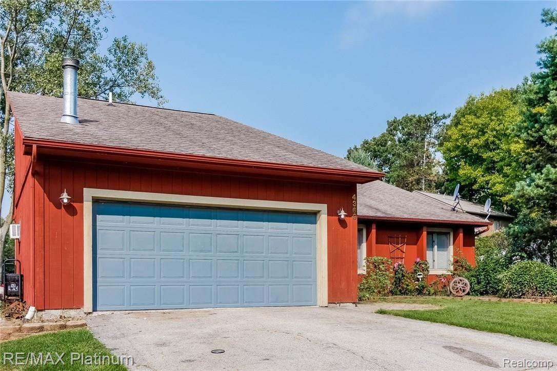 4369 Old Mill Road Pinckney, MI 48169 - Photo 35 of 55 004-Front_View-2021341-medium.jpg