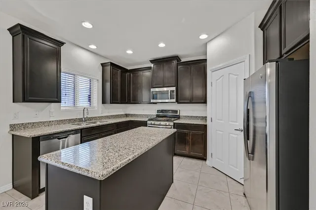 $2,600 | 9167 Sea Mink Avenue, Las Vegas, NV 89149