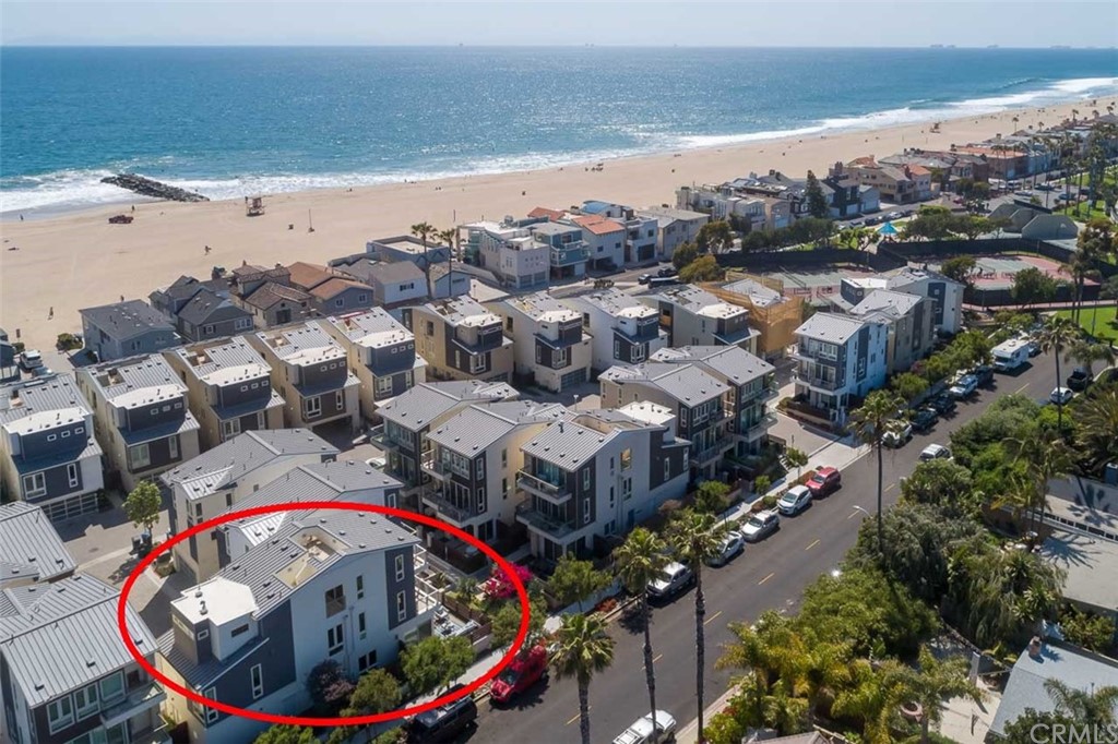 5505 River Avenue Newport Beach, CA 92663 - Photo 37 of 40 a view of outdoor space and ocean view