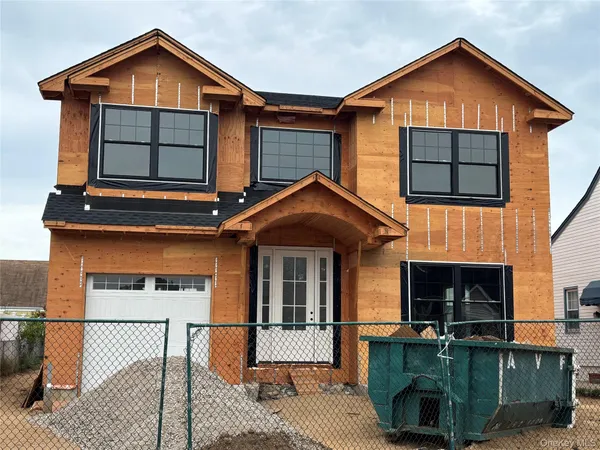 $1,525,000 | 292 Madison Street, Franklin Square, NY 11010