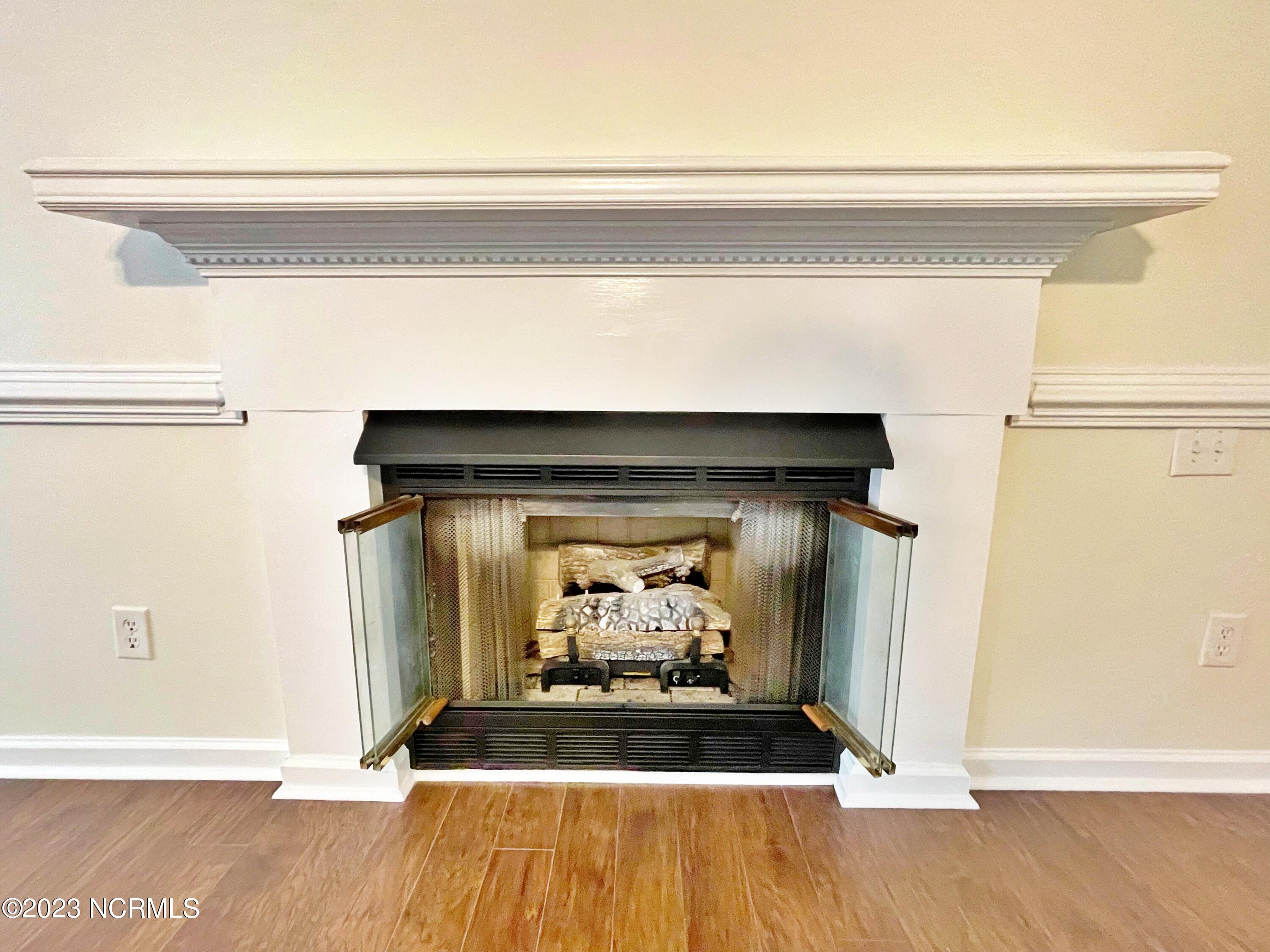 552 Deer Run Road New Bern, NC 28562 - Photo 7 of 59 fireplace