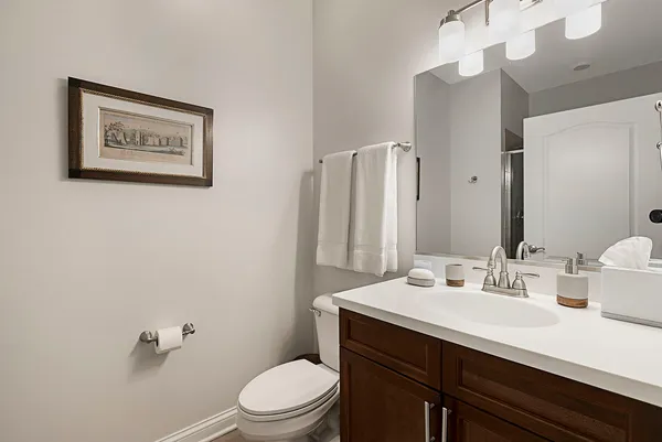 $4,700 | 1800 Amberley Court, Unit 407, Lake Forest, IL 60045