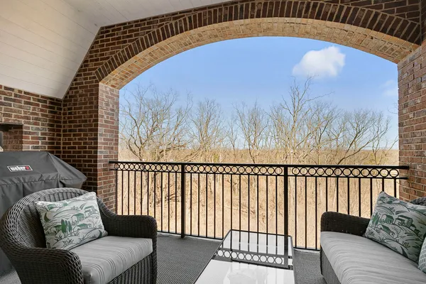 $4,700 | 1800 Amberley Court, Unit 407, Lake Forest, IL 60045