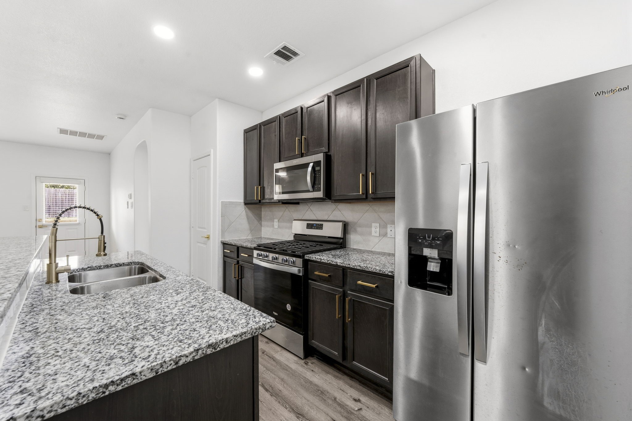 3653 Cub Drive Conroe, TX 77301 - Photo 8 of 33