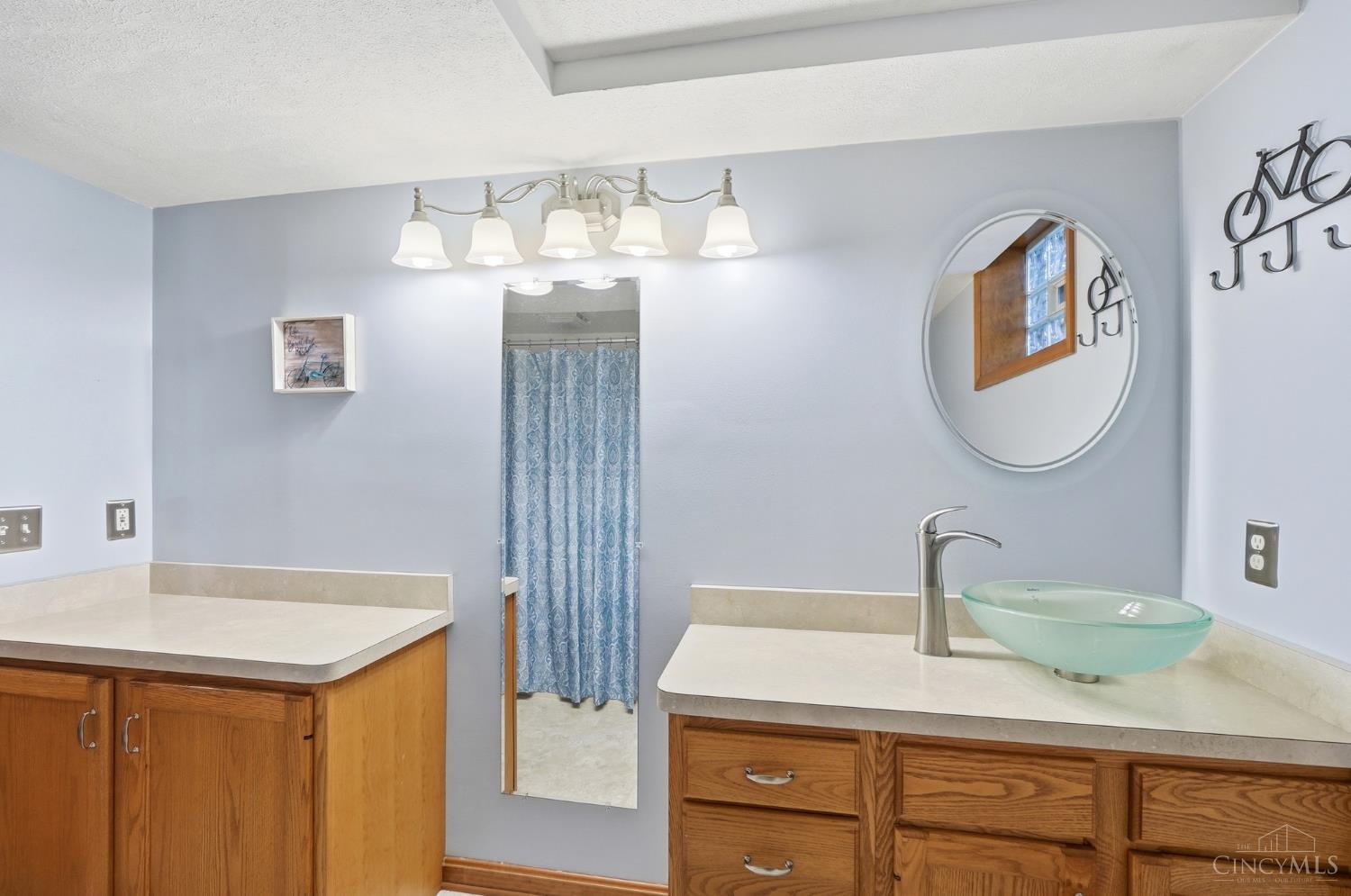 6596 Springdale Road Cincinnati, OH 45247 - Photo 40 of 81