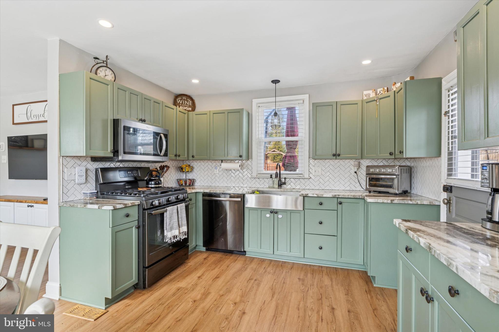 25 Edgewood Road Broomall, PA 19008 - Photo 10 of 45 Gallery Image 10