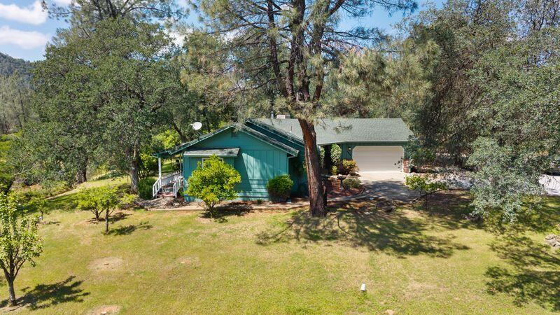 19860 Union School Road Redding, CA 96003 - Photo 32 of 32 south side of house