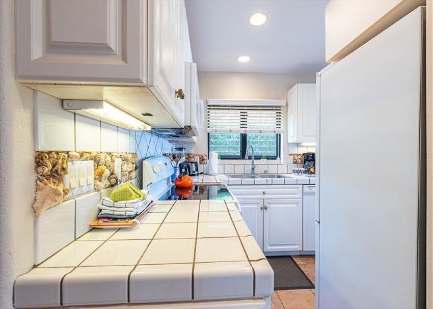 3765 Lower Honoapiilani Road, Unit 101 Lahaina, HI 96761 - Photo 19 of 20 Gallery Image 19