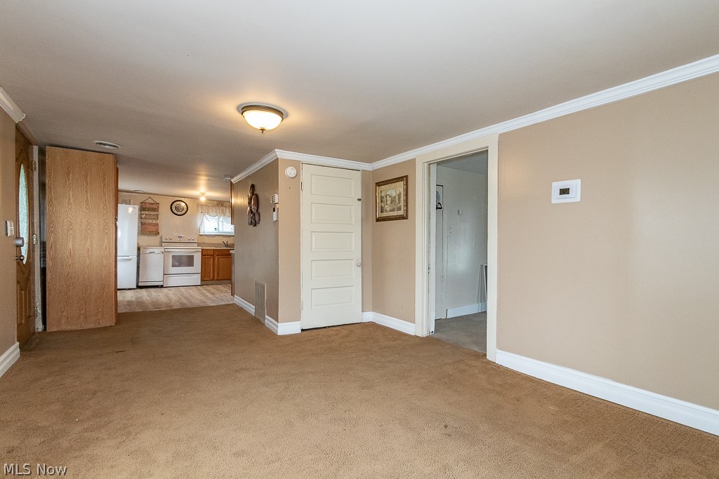 448 Clay Road Jefferson, OH 44047 - Photo 4 of 23 Gallery Image 4