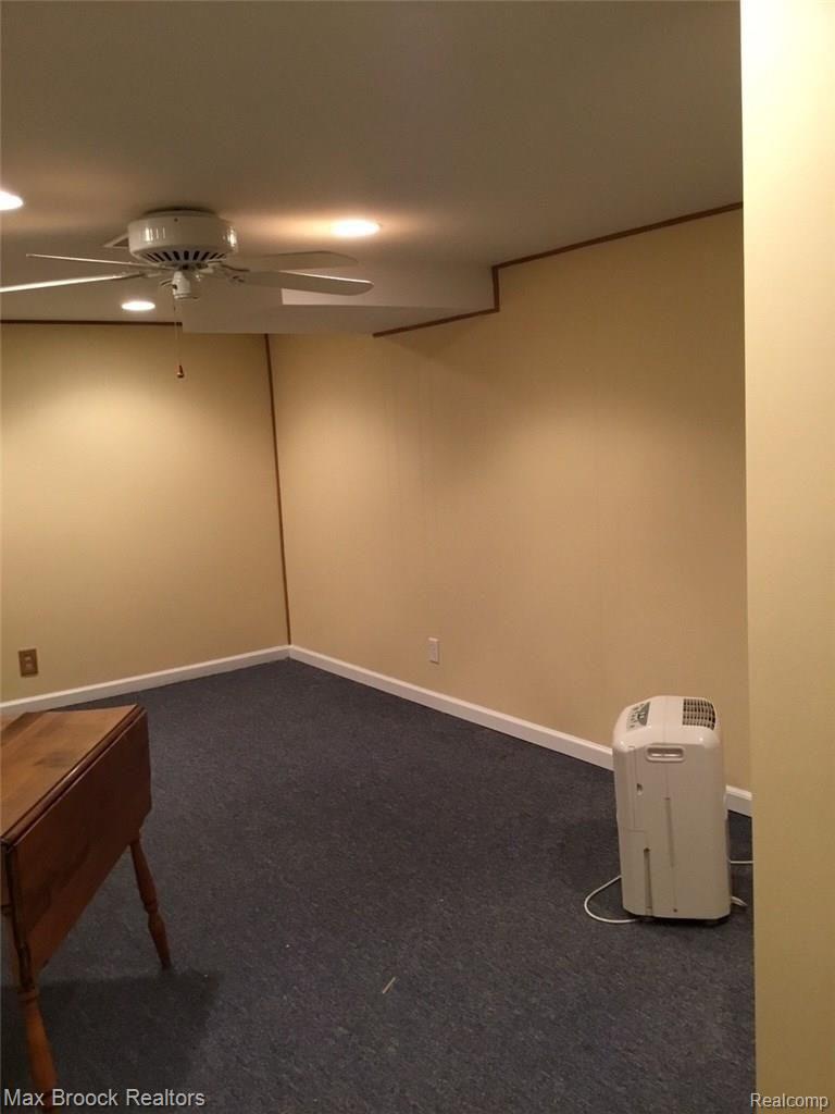 29334 Rambling Road Southfield, MI 48076 - Photo 25 of 29 IMG_0472.JPG