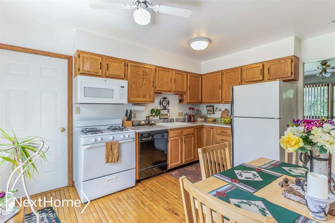 724 Pontius Road Southeast Kalkaska, MI 49646 - Photo 4 of 27 50079163-3.JPG