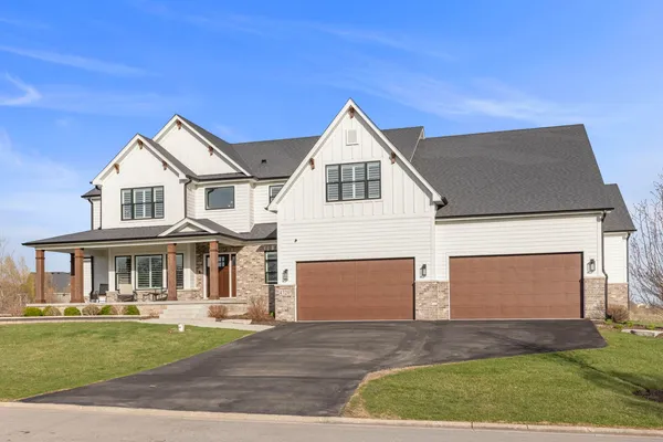 $1,480,000 | 4720 Waa-Kee-Sha Drive, Oswego, IL 60543