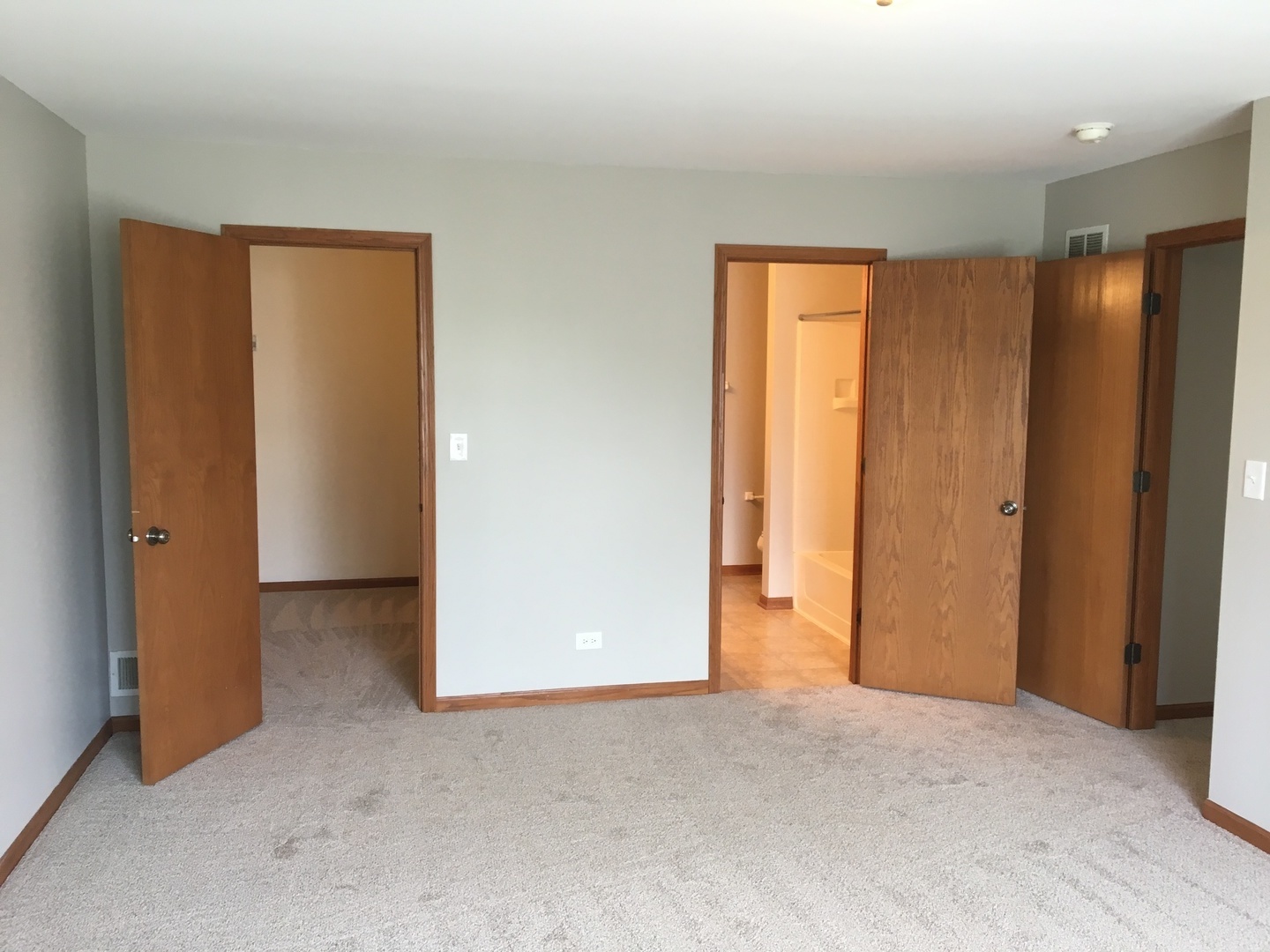 Undisclosed Address Round Lake, IL 60073 - Photo 16 of 29 a view of an empty room
