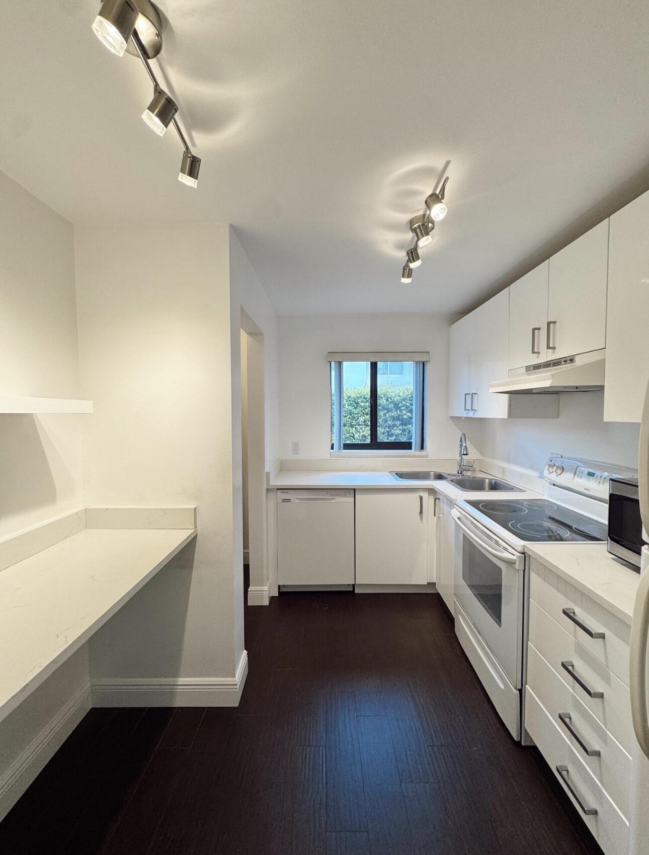 50 Southeast 12th Street, Unit 1670 Boca Raton, FL 33432 - Photo 4 of 15 50 SE 12th St. #1670 Boca Raton 33432