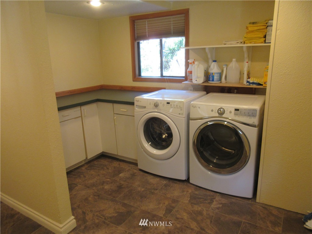 3427 Anderson Hill Road Southwest Port Orchard, WA 98367 - Photo 14 of 17 Gallery Image 14