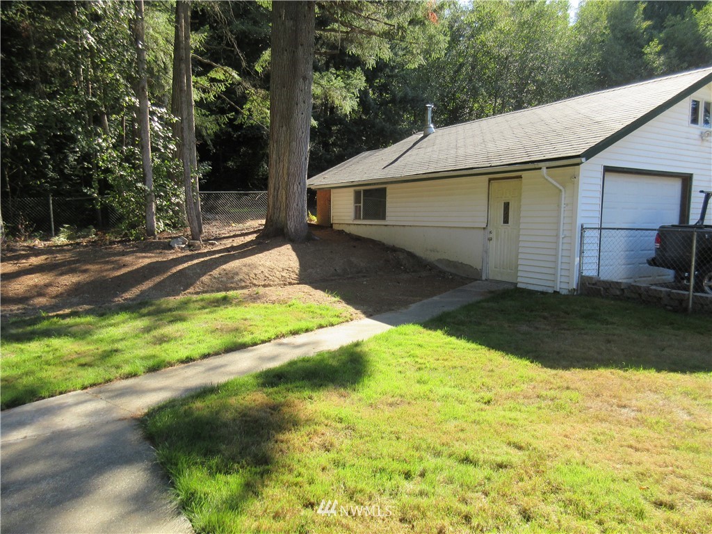 3427 Anderson Hill Road Southwest Port Orchard, WA 98367 - Photo 5 of 17 Gallery Image 5