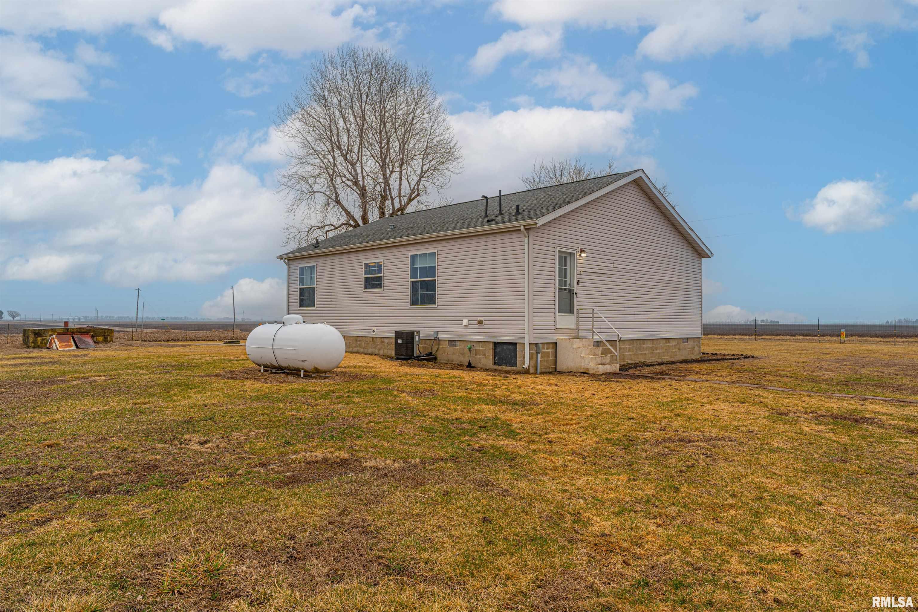 15907 Herrin Road Buffalo, IL 62515 - Photo 19 of 25