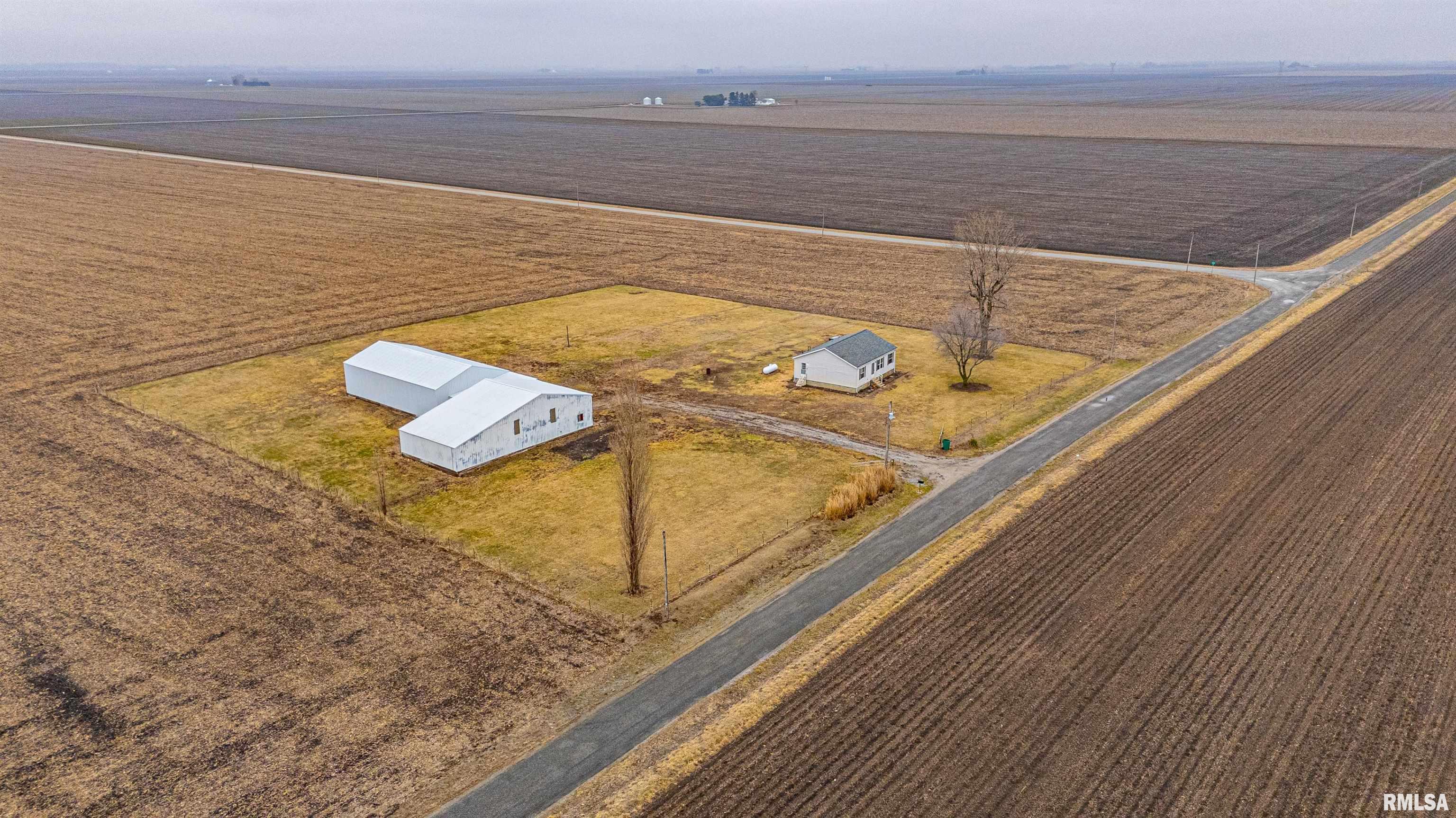 15907 Herrin Road Buffalo, IL 62515 - Photo 2 of 25