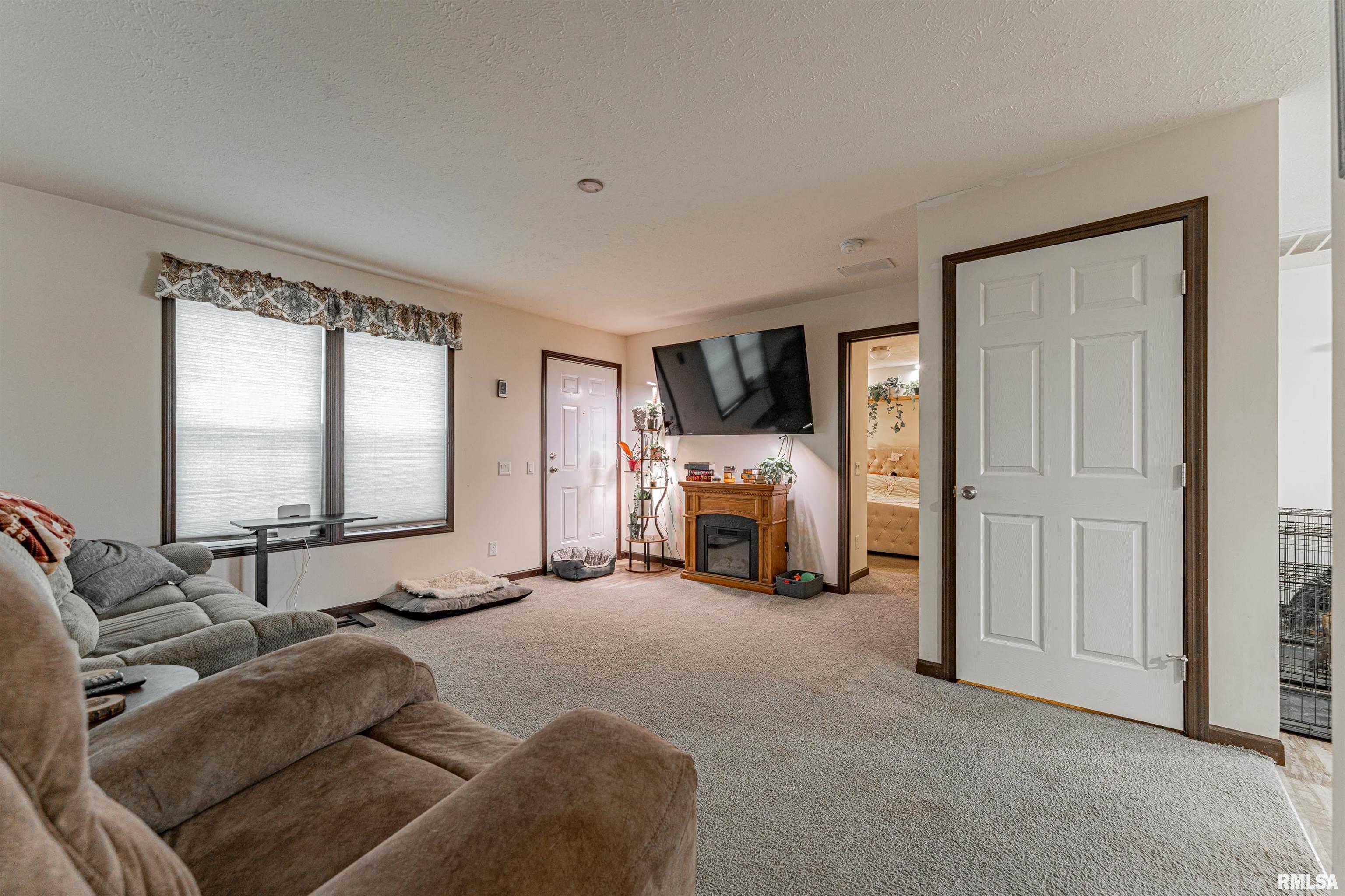 15907 Herrin Road Buffalo, IL 62515 - Photo 7 of 25