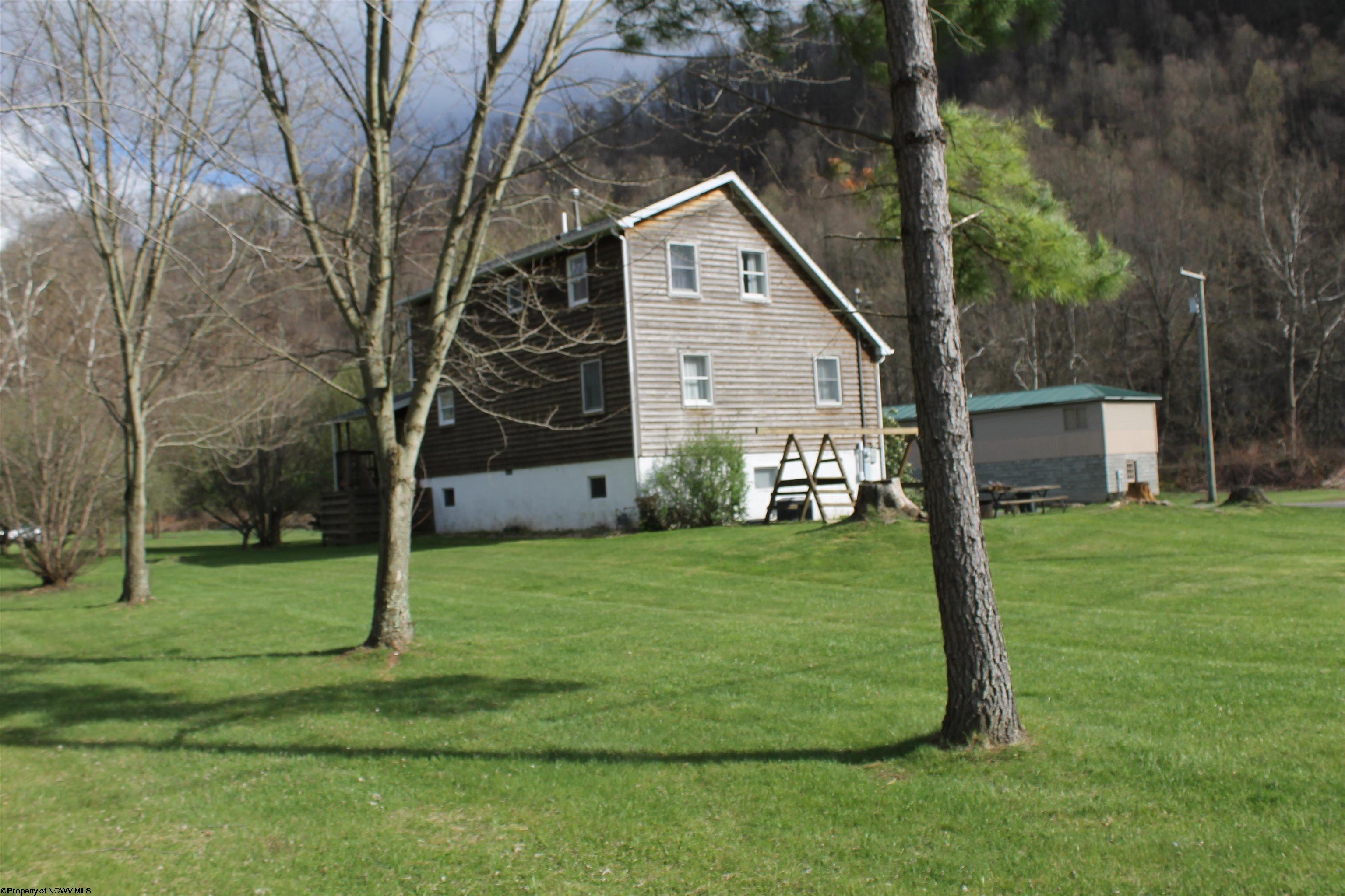 23 Poplar Street Hendricks, WV 26271 - Photo 2 of 30 Gallery Image 2