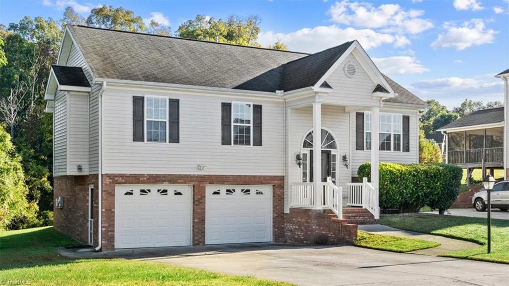 520 Brummel Lane High Point, NC 27265 - Photo 3 of 39 Gallery Image 3