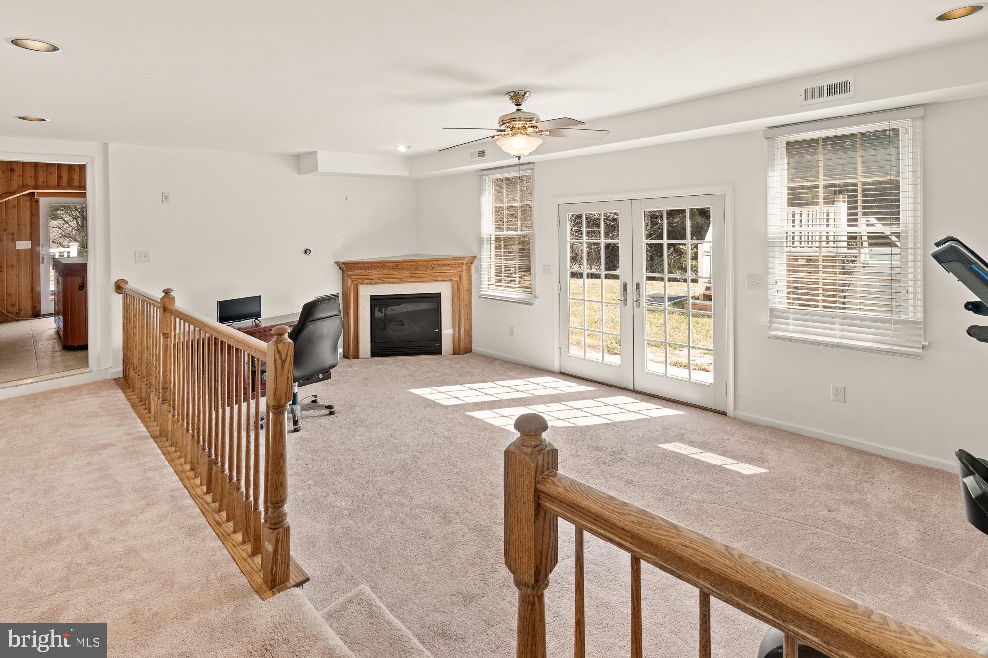 16539 Old Frederick Road Mount Airy, MD 21771 - Photo 4 of 53 Gallery Image 4