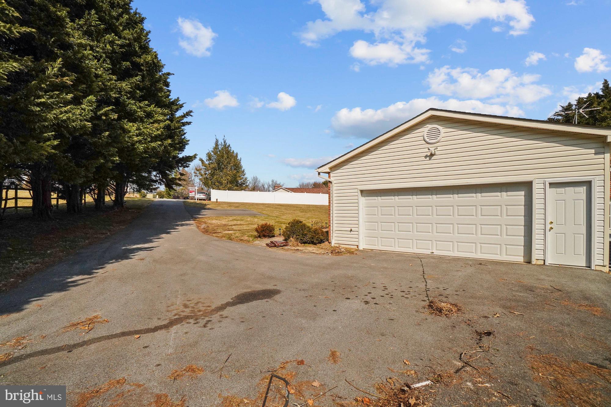 16539 Old Frederick Road Mount Airy, MD 21771 - Photo 44 of 53 Gallery Image 44