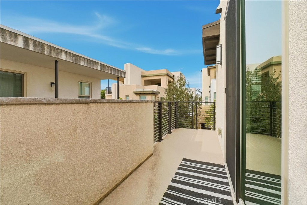 155 Spectacle Irvine, CA 92618 - Photo 37 of 40 a view of a balcony