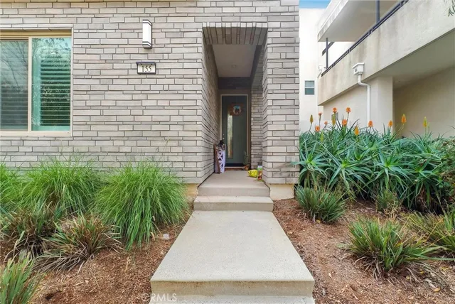 $5,500 | 155 Spectacle, Irvine, CA 92618