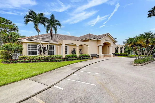 $3,400 | 6532 Southeast Broadmoor Lane, Stuart, FL 34997