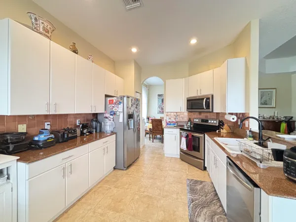$3,400 | 6532 Southeast Broadmoor Lane, Stuart, FL 34997