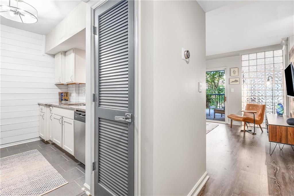 275 13th Street Northeast, Unit 210 Atlanta, GA 30309 - Photo 7 of 38