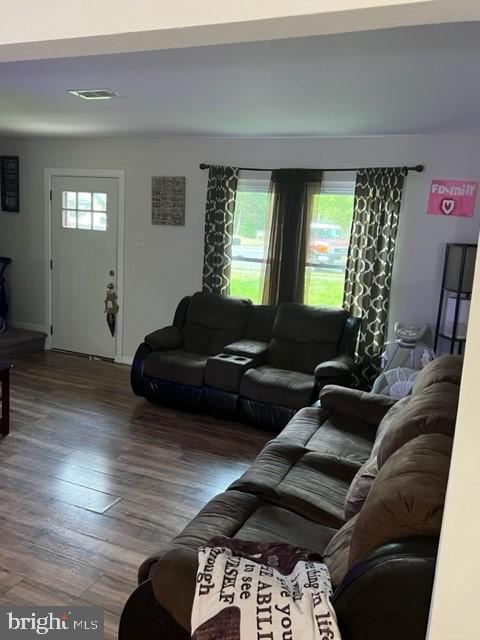 17 Centennial Road Sicklerville, NJ 08081 - Photo 8 of 25 Living Room