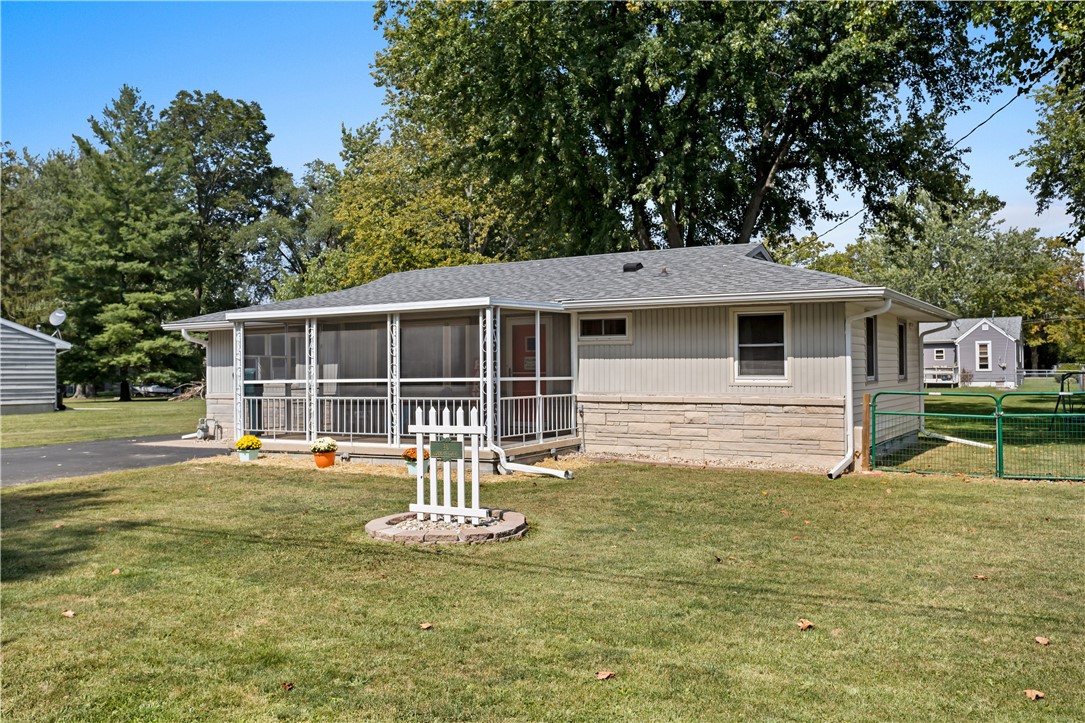 40 Corman Court Decatur, IL 62521 - Photo 2 of 33