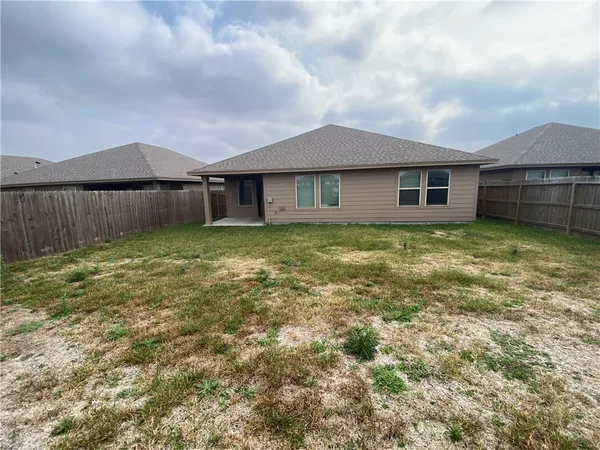 $2,500 | 2613 Excelsior Boulevard, Corpus Christi, TX 78415
