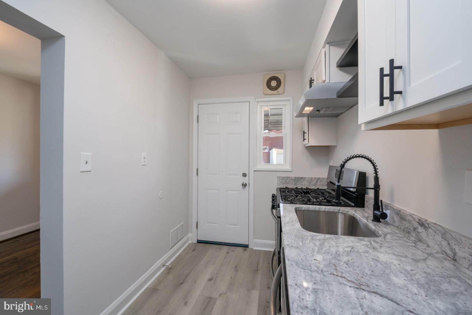 8249 Kavanagh Road Dundalk, MD 21222 - Photo 15 of 28