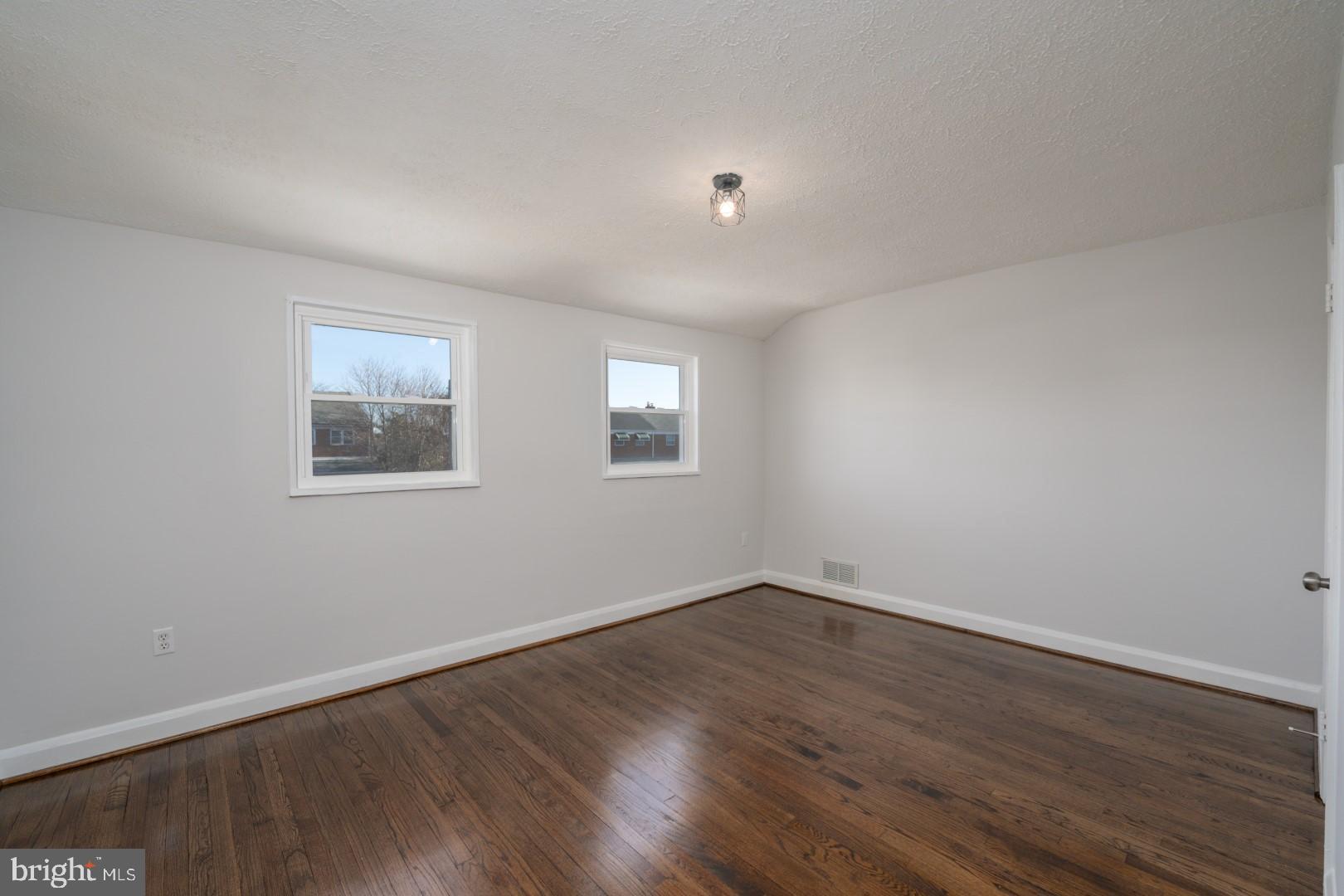 8249 Kavanagh Road Dundalk, MD 21222 - Photo 19 of 28
