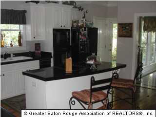 111 Summer Ridge Drive Baton Rouge, LA 70810 - Photo 3 of 9