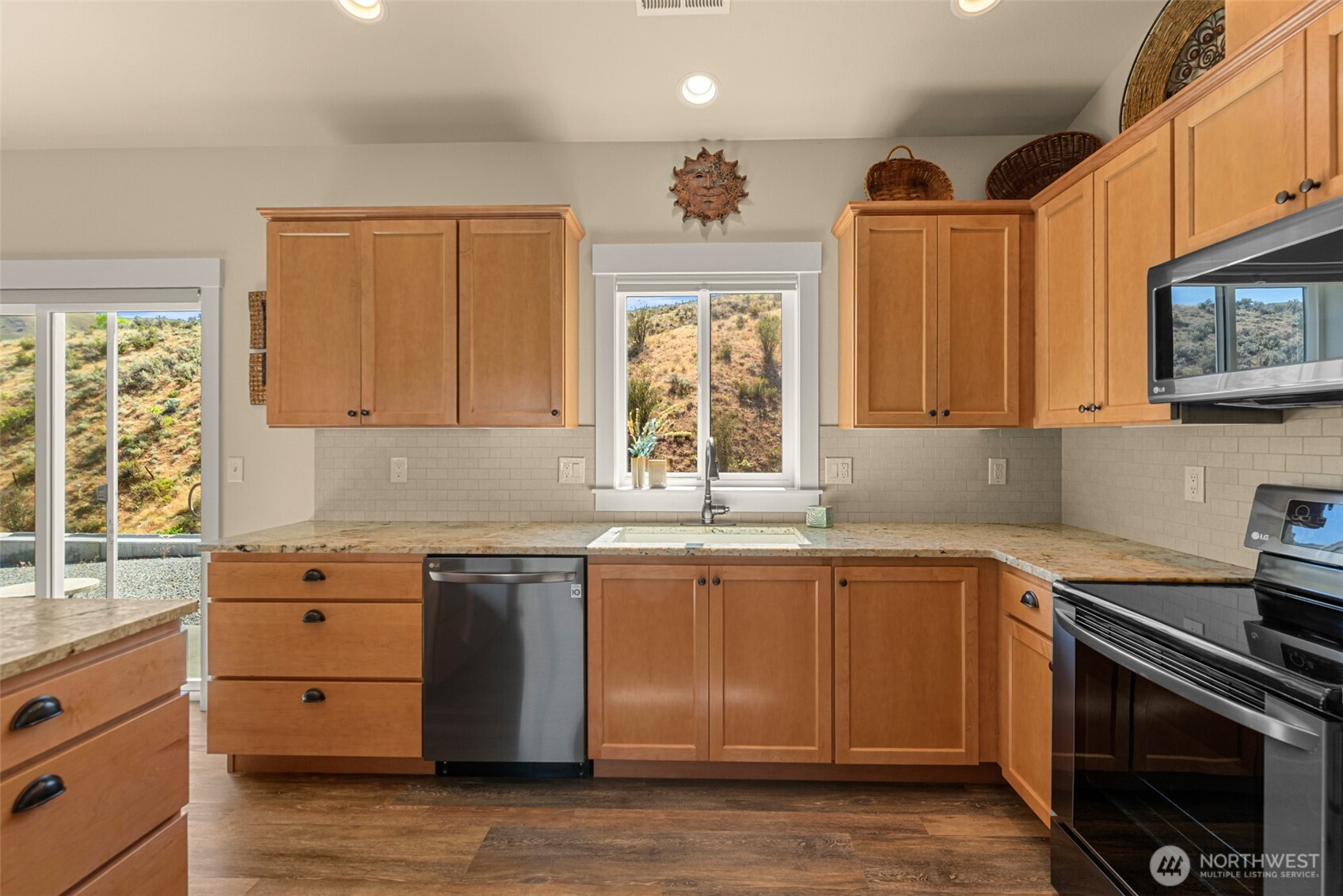 9973 Saska Way Entiat, WA 98822 - Photo 16 of 26