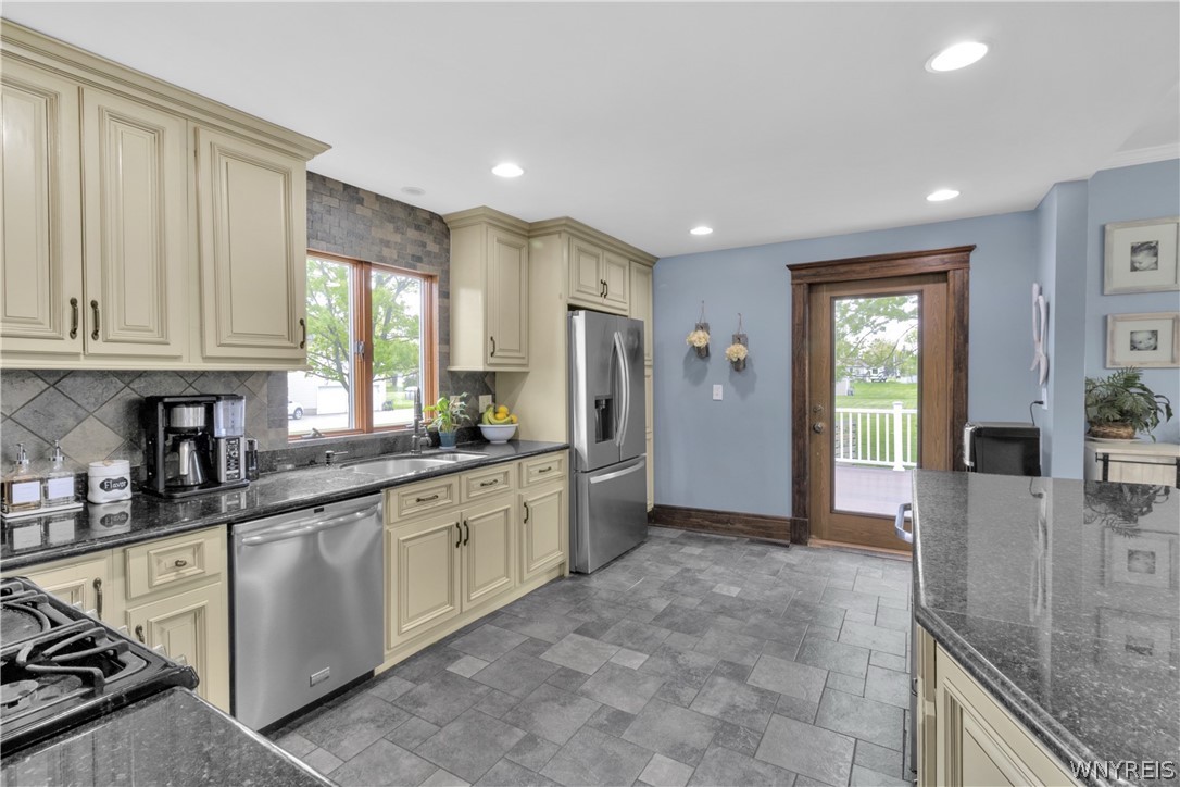 2525 Niagara Road Wheatfield, NY 14304 - Photo 10 of 50