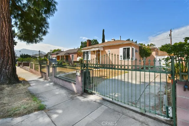 $940,000 | 1121 North Frederic Street, Burbank, CA 91505