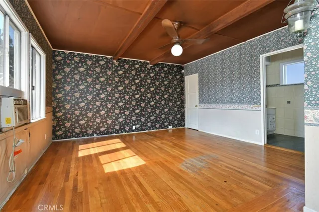 $940,000 | 1121 North Frederic Street, Burbank, CA 91505