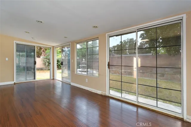 $940,000 | 1121 North Frederic Street, Burbank, CA 91505