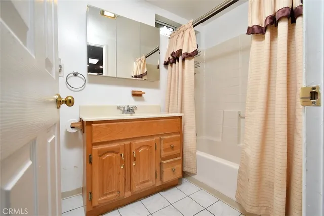 $940,000 | 1121 North Frederic Street, Burbank, CA 91505