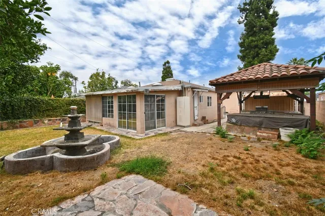 $940,000 | 1121 North Frederic Street, Burbank, CA 91505