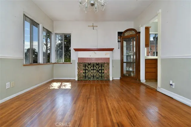 $940,000 | 1121 North Frederic Street, Burbank, CA 91505