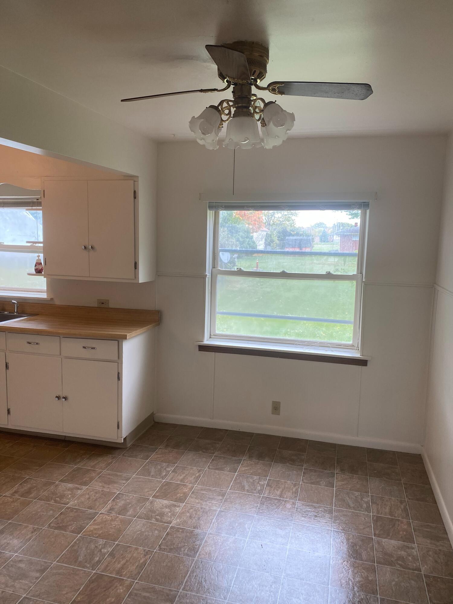 890 Alta Road Springfield, OH 45503 - Photo 7 of 20