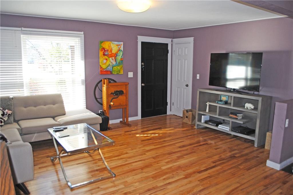 10940 Geist Road Fishers, IN 46037 - Photo 3 of 24 Gallery Image 3