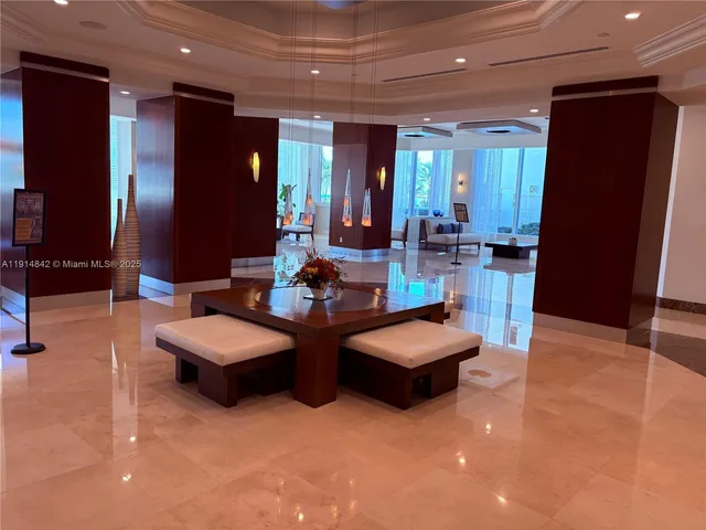 $8,000 | 4779 Collins Avenue, Unit 2302, Miami Beach, FL 33140