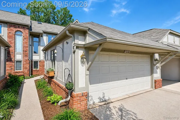 $295,000 | 42262 Saratoga Circle, Canton, MI 48187
